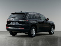 Thanks for viewing our House Of Cars Chinook Inventory! AMVIC licensed dealer! The 2023 Jeep Grand C... (image 6)