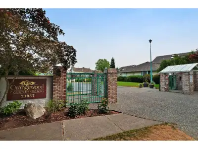 AFFORDABLE 55+ LIVING! FAR BETTER THAN A CONDO FOR AN UNBEATABLE PRICE!! BRIGHT, UPPER FLOOR LIVING...