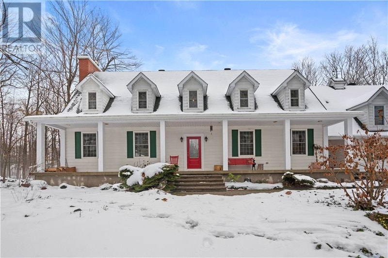 22119 BEAUCHAMPS DRIVE North Lancaster, Ontario Houses for Sale