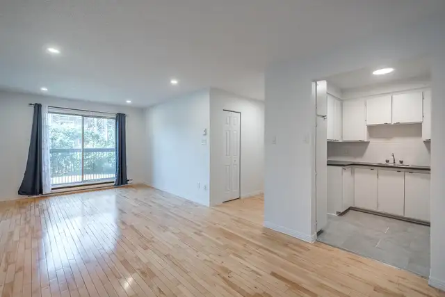 4 1/2 BOUCHERVILLE AVAILABLE NOW62864374437121121