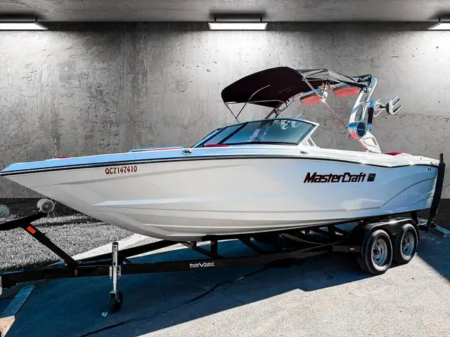 2019 Mastercraft XT 23 in Powerboats & Motorboats in Laval / North Shore - Image 6