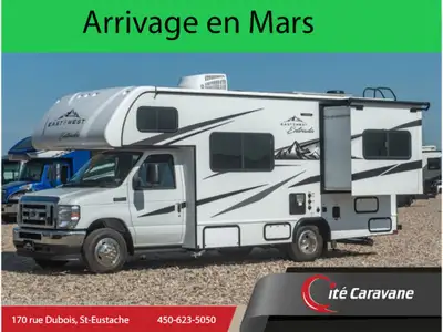 Forest River East To West 2200 avec extension au niveau de la chambre arrière. Motoriser avec bas ki...