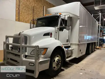 KENWORTH T370 UTILITY TRUCK (Unit #02761) Located In Edmonton, AB, 341,495 KM*, 9,807 HRS* Paccar PX...