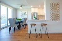 Under New Management! Realstars Harbourview Apartments is located in the upscale lakeside-shopping d... (image 4)