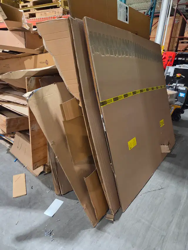 WE HAVE good used cardboard FREE - pallets in stock 4 SALE today in Other in Mississauga / Peel Region - Image 11