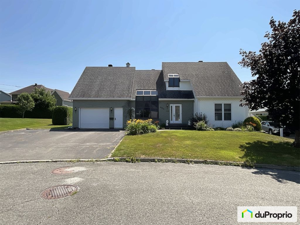 $590,000 - 1 1/2 Storey for sale in Thetford Mines — photo 1