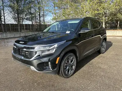 This Kia Seltos has a dependable Regular Unleaded 4cyl 2.0 L/122 engine powering this Variable trans...