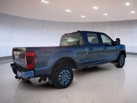 // EXCELLENT CONDITION! // Meet the 2022 Ford Super Duty F-350 SRW Lariat, now offered at Centennial... (image 4)