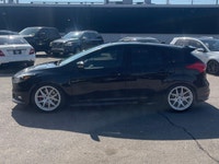 All vehicles come with a full vehicle History Report, ask to see it! Just in time for the good weath... (image 6)