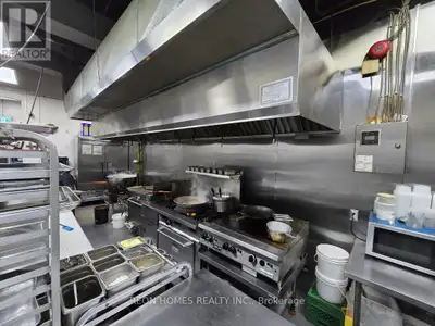 NON-FRANCHISE RESTAURANT FOR SALE: Turnkey, fully operational, and beautifully designed restaurant l...
