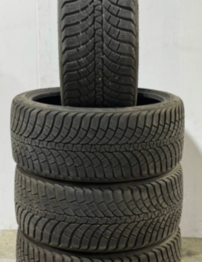 Like new Kumho 235/35r19 winter snow tires 12/32 or almost 100% tread $1500 new fits: Audi A3 RS3 S3...