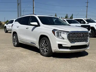 AMVIC Licensed Dealer * Power Sunroof * Heated Front Seats & Steering Wheel * Power Liftgate * Remot...
