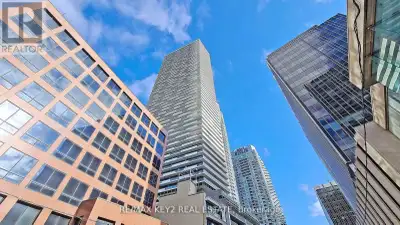 Welcome To 2221 Yonge! Upscale Building In Midtown Toronto! 1 Bedroom + Den, 2 Full Bath Condo Avail...