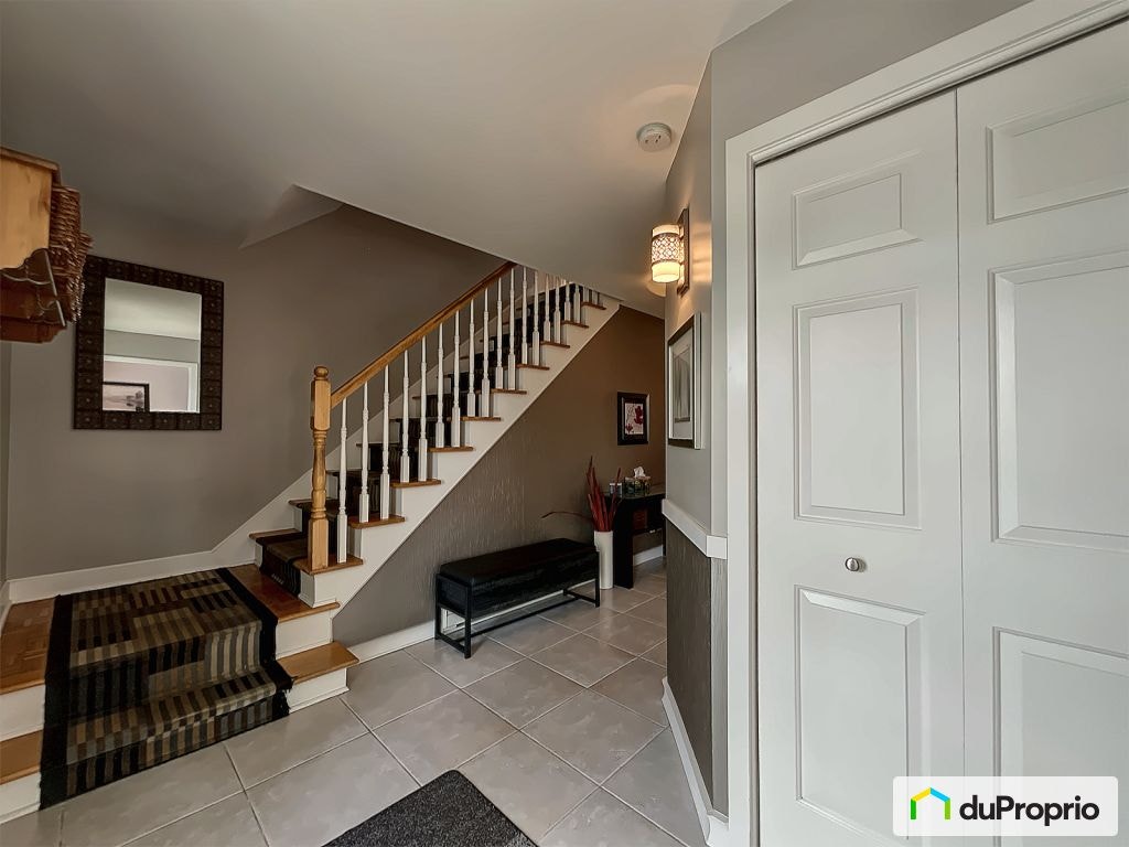 $819,900 - 2 Storey for sale in Varennes — photo 2