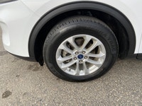 Experience versatility and comfort with the 2022 Ford Escape SE, now available at Centennial Ford Sa... (image 8)