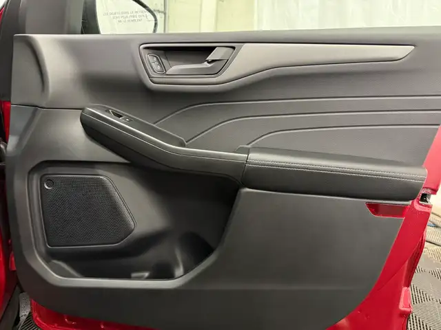 2025 Ford Escape ACTIVE | COLD WEATHER PACKAGE | TECH PACKAGE #1 in Cars & Trucks in Lloydminster - Image 38