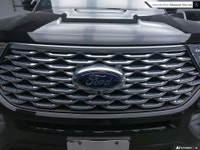 Ebony & Brunello Luxury Leather | 10.1 LCD Portrait Display | Premium 14 Speaker Bang & Olufsen Soun... (image 9)