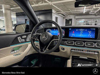 Mercedes-Benz Rive-Sud, la destination Mercedes-Benz par excellence. Bienvenue en première classe. D... (image 8)
