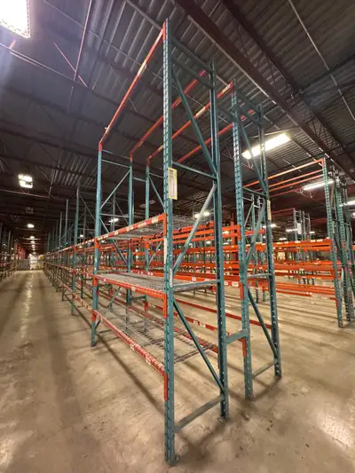 Used storage rack / pallet rack perfect for garage, warehouse or storage units. Perfect for e-commer...