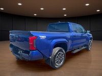 Price includes $1,000 finance credit. Price does not include fees or taxes. Experience the power of... (image 5)