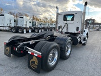 Jean-Philippe 514-770-6940 Tracteur de jour // Daycab Kenworth T880 2023 Essieux 14,600 lbs Essieux... (image 6)