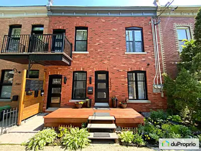 ***AU COEUR DE LA PETITE ITALIE/MILE -EX/JEAN-TALON OUEST*** WOW *** TRÈS RARE. UN BEAU TRIPLEX, SE...