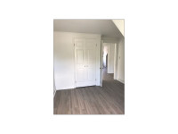 Open House: Every Tuesday from 1:00 - 3:00 PMLease now and get 1 month FREE when you sign before Oct... (image 3)