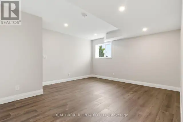 27 - 29 WEYMOUTH STREET Woolwich, Ontario in Houses for Sale in Kitchener / Waterloo - Image 26