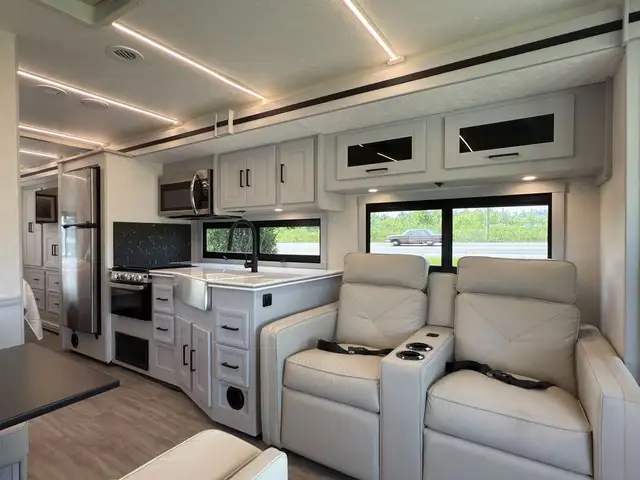 2026 Coachmen Mirada 29FW Motorisé classe A 2026 Coachmen Mirada in RVs & Motorhomes in Lanaudière - Image 14