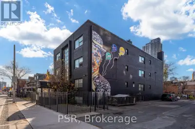 303 - 256 SHERBOURNE STREET Toronto (Moss Park), Ontario