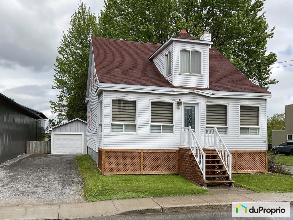 $249,000 - 2 Storey for sale in St-Maurice — photo 1