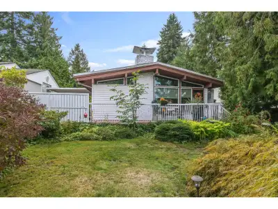 Sought after treasure in great East Newton location. Preferred High side of the street. First time E...