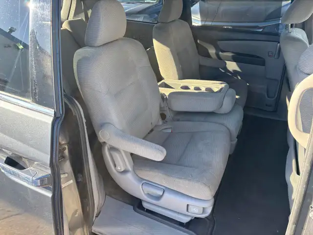 2013 Honda Odyssey EX in Cars & Trucks in City of Toronto - Image 21