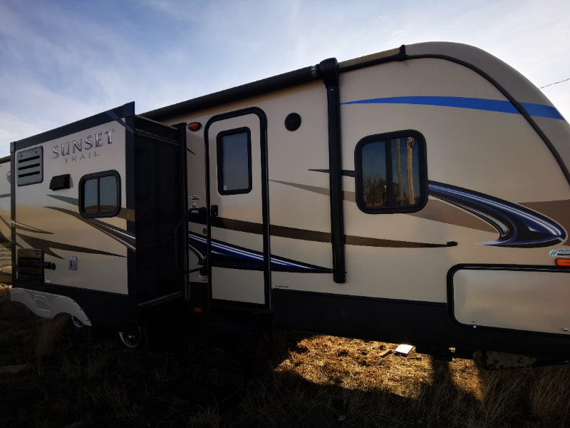 2014 Sunset Trail reserve Travel Trailers & Campers Medicine Hat