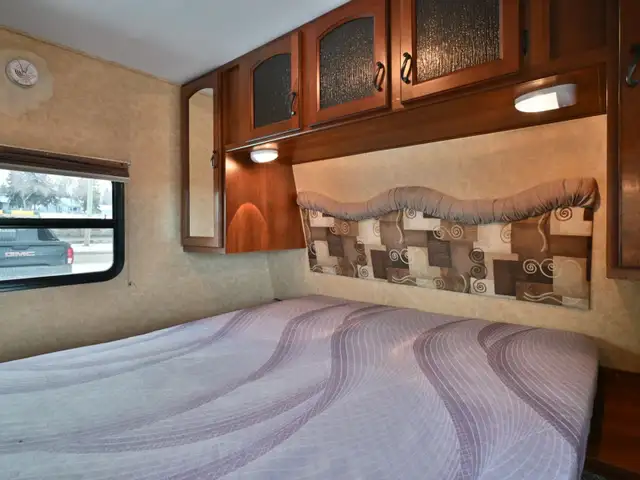 2013 LaCrosse 292BHS in Travel Trailers & Campers in St. Albert - Image 17