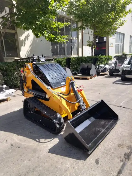 Mini Skid Steer Loader – T380/T460 Compact Track Models in Heavy Equipment Parts & Accessories in Regina - Image 5