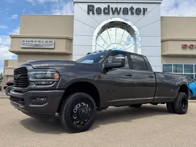 This Ram 3500 delivers a Intercooled Turbo Diesel I-6 6.7 L/408 engine powering this Automatic trans...