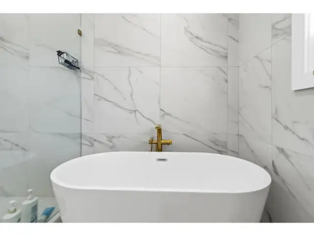 8177 114 STREET Delta, British Columbia in Houses for Sale in Richmond - Image 33