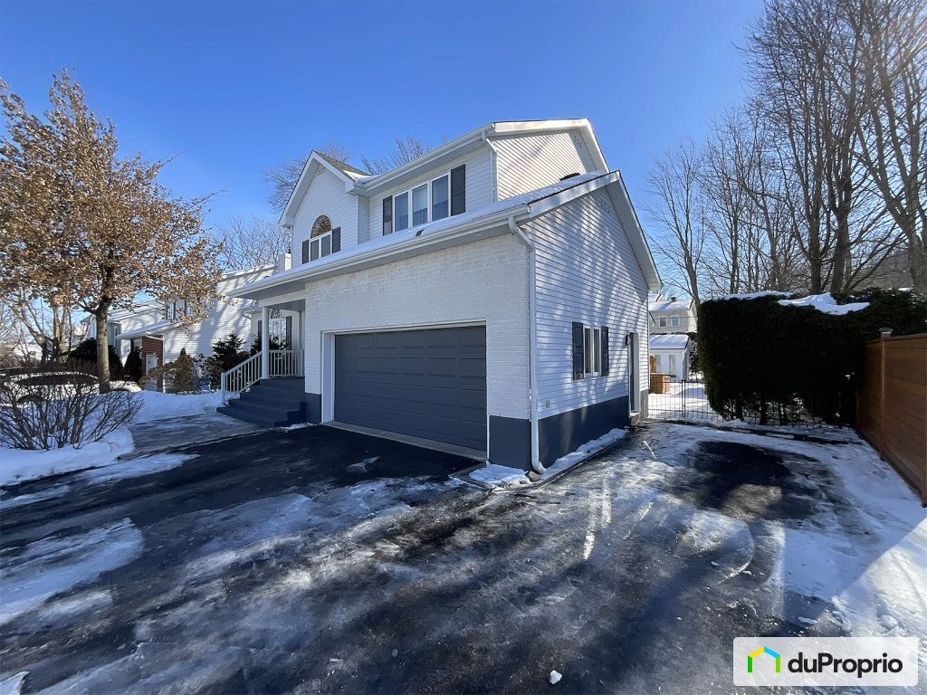 $839,000 - 2 Storey for sale in Mont-St-Hilaire — photo 2
