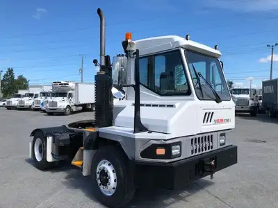 VEUILLEZ APPELER GUILLAUME 514-404-6940 // PLEASE CALL GUILLAUME 514-404-6940 LOCATION DE TRACTEUR D...