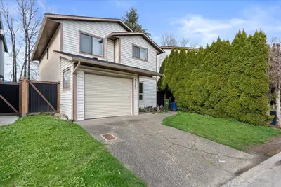 Attention young families! Your dreams of owning a home start here! This updated 4-bed, 1.5-bath home...