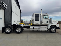 LOW KMS!!! 2012 Western Star 4900SA Tandem Truck Dash readings KMS: 187,281 HRS: 7,213 ECM Readings... (image 2)