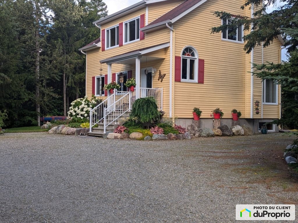 $599,900 - Country home for sale in St-Augustin-De-Woburn — photo 2