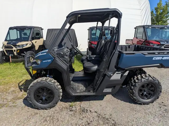 2026 Can-Am DEFENDER XT HD9 in ATVs in Sarnia - Image 2