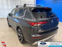 Low Mileage, Premium Audio, HUD, Lane Keep Assist, Leather Seats, Navigation! Ask us how you can add... (image 6)