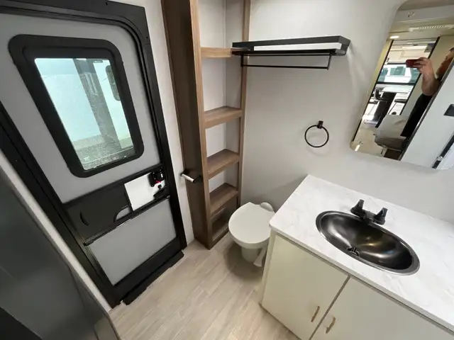 2026 Forest River VIBE EXTREME LITE in Travel Trailers & Campers in Terrace - Image 15