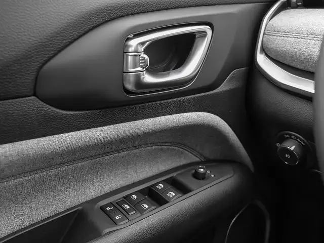 2026 Jeep Compass North in Cars & Trucks in Moncton - Image 17