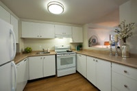 Realstar's Oakdale Heights Apartments and Townhomes in St. Catharines are ideally located in south S... (image 5)