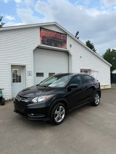 Introducing the 2016 Honda HR-V AWD 4dr CVT EX-L w/Navi Automatic, a versatile and stylish SUV perfe...