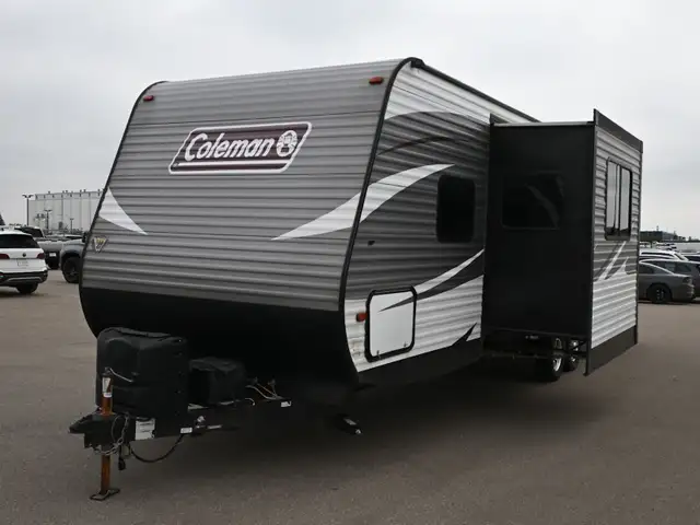 2018 Lantern 300TQ in Travel Trailers & Campers in St. Albert - Image 4